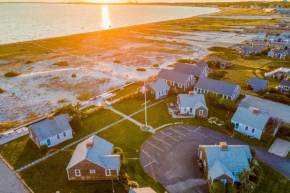 Sandbars Inn - Beachside Cottage